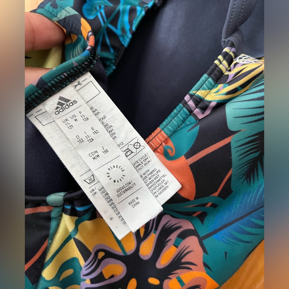 Disney X Adidas lion king one piece swimsuit M - Picture 5 of 8
